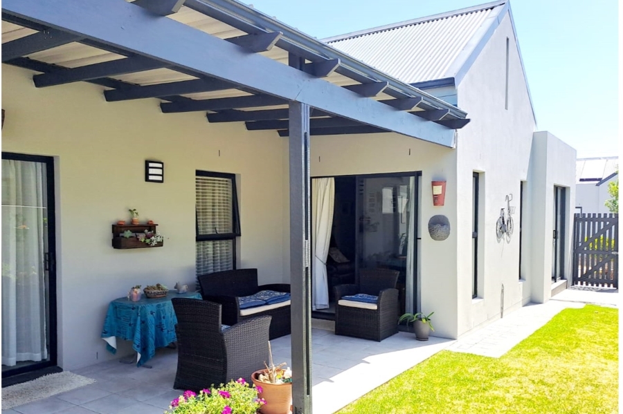 3 Bedroom Property for Sale in Aan de Wijnlanden Western Cape